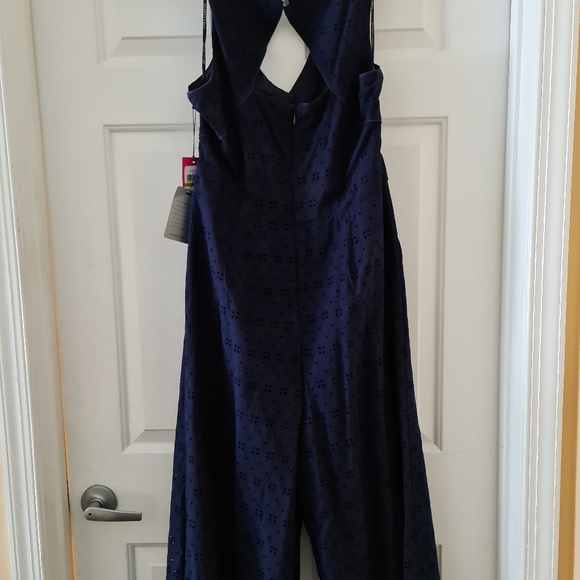 Vince Camuto, navy blue, size 14, Capri length, jumpsuit - Picture 7 of 7